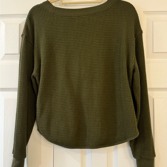 Madewell Brushed Waffle V-Neck Tee - Picture 3 of 3